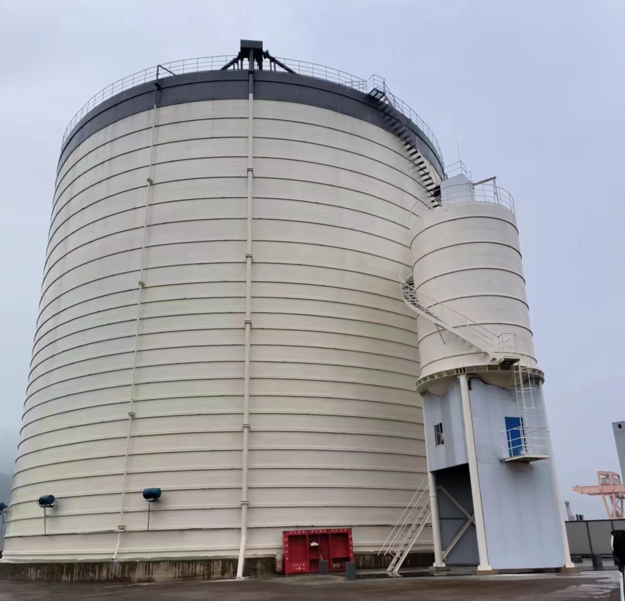 阿瓦提10万吨水泥钢板库